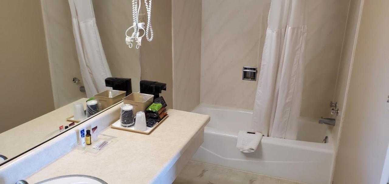 Brooks Motel Norton Dış mekan fotoğraf