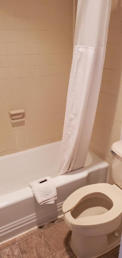 Brooks Motel Norton Dış mekan fotoğraf