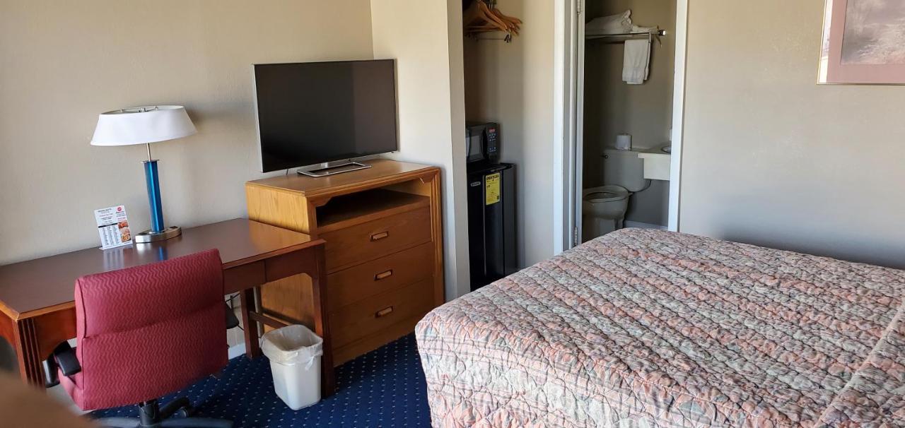Brooks Motel Norton Dış mekan fotoğraf